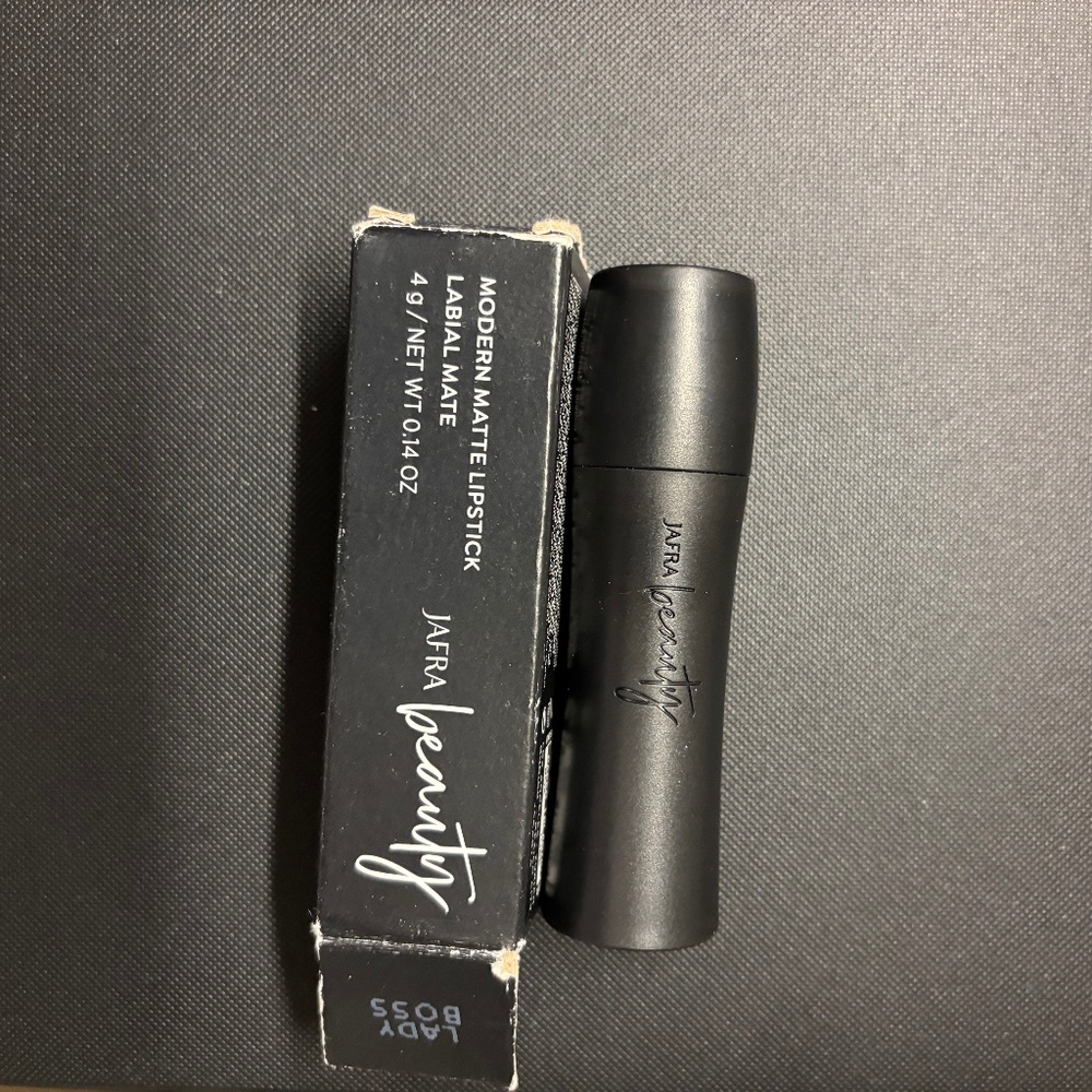 Lady Boss LipStick from JAFRA
